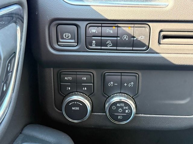 2022 GMC Yukon AT4
