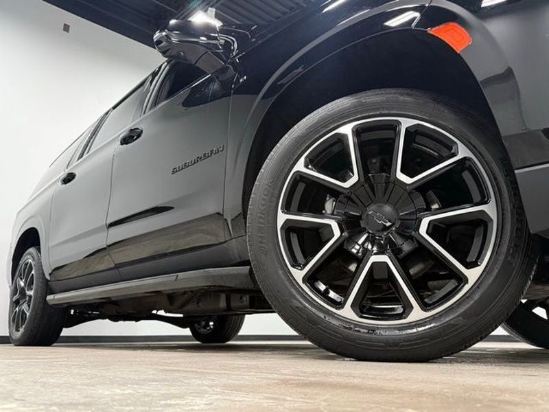 2022 Chevrolet Suburban RST