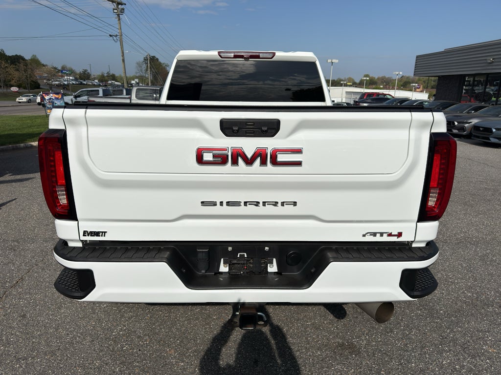 2023 GMC Sierra AT4