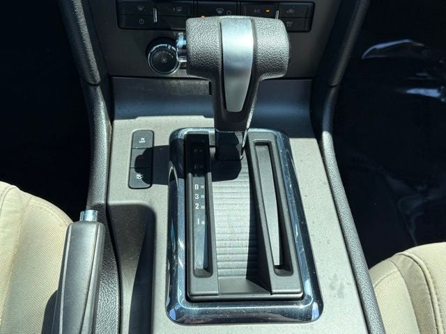 2012 Ford Mustang V6