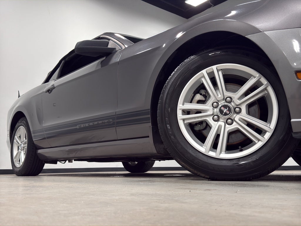 2013 Ford Mustang V6