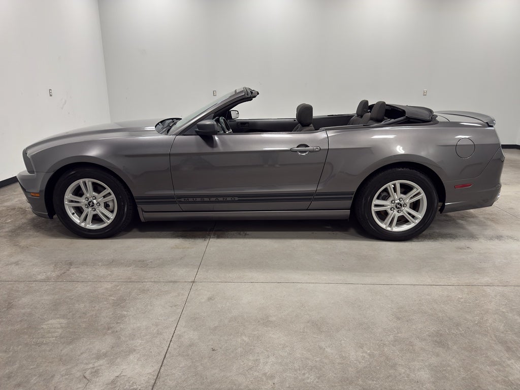 2013 Ford Mustang V6