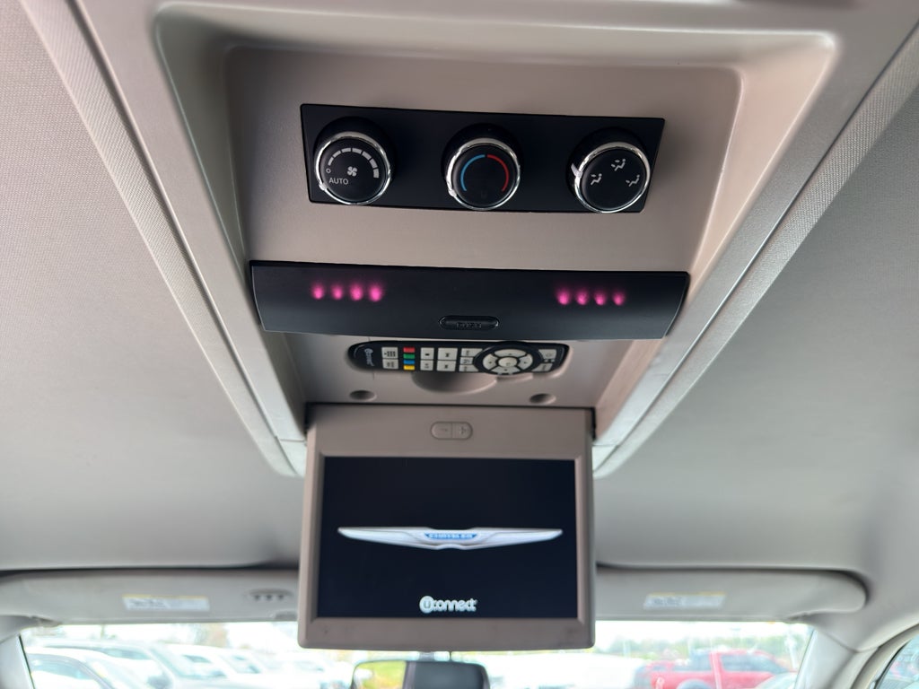 2015 Chrysler Town & Country Touring