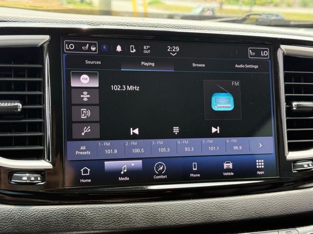 2024 Chrysler Pacifica Touring L
