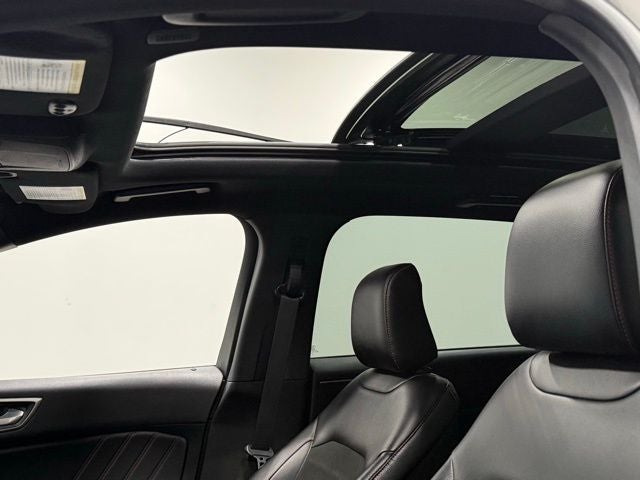 2022 Ford Edge ST Line