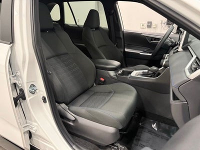 2025 Toyota RAV4 Hybrid SE