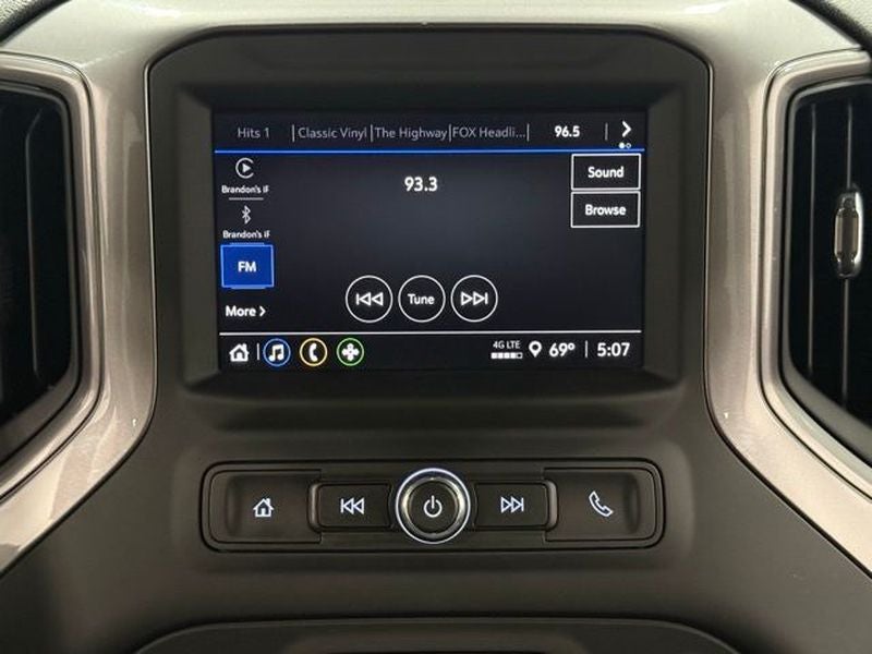 2022 Chevrolet Silverado 1500 Custom Trail Boss