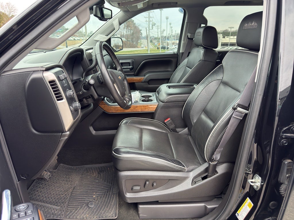 2017 Chevrolet Silverado High Country