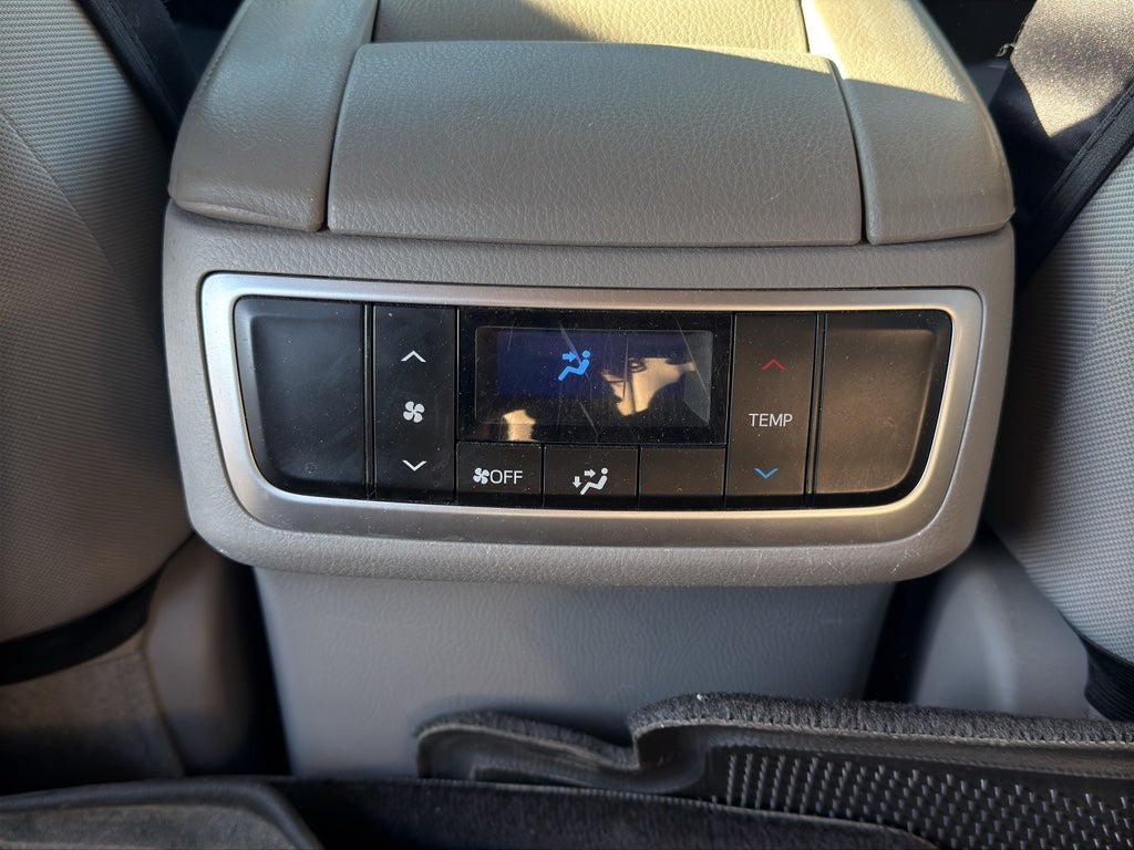 2017 Toyota Highlander LE