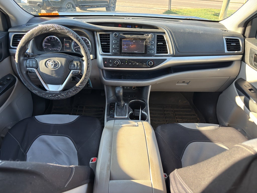 2017 Toyota Highlander LE