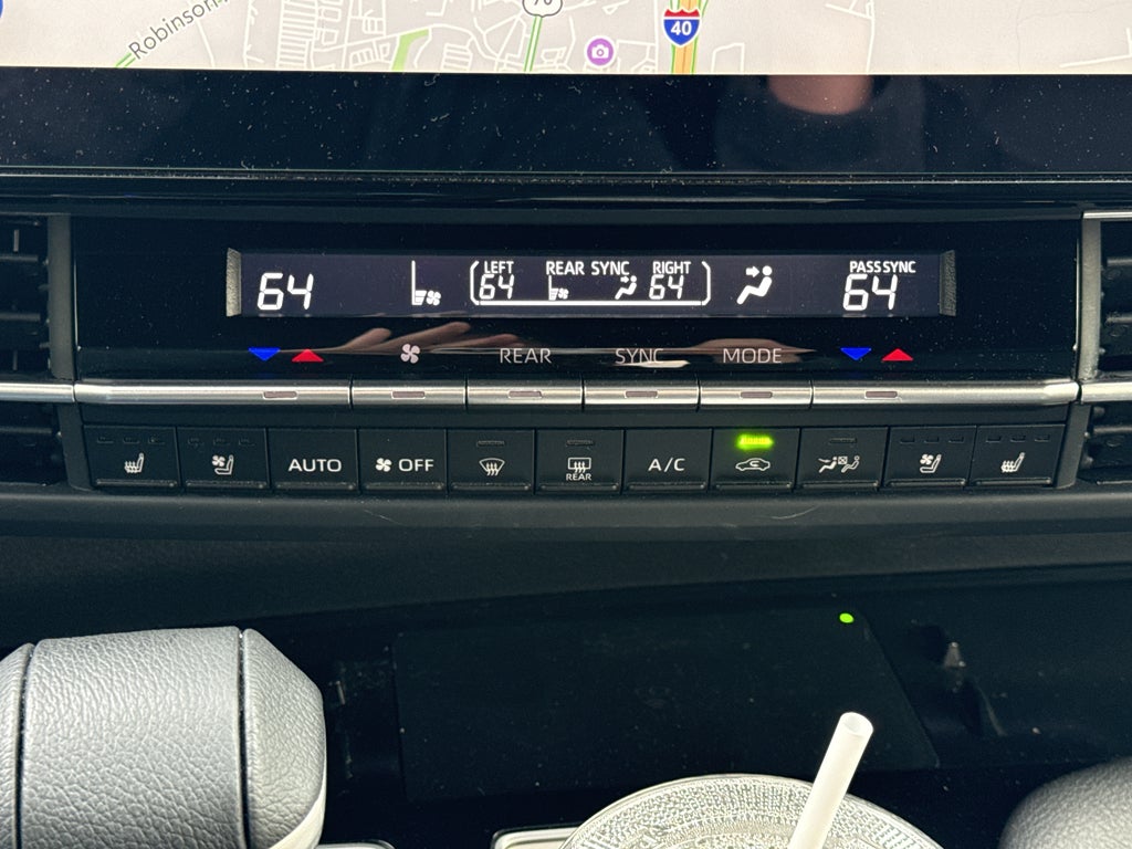 2025 Toyota Sienna Platinum