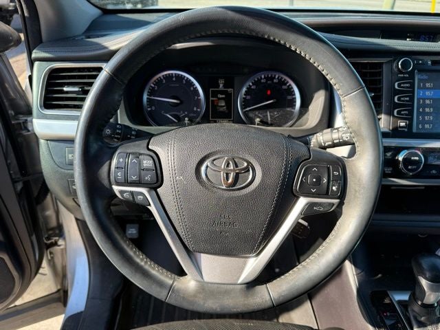 2016 Toyota Highlander Limited Platinum V6