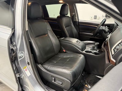 2016 Toyota Highlander Limited Platinum V6