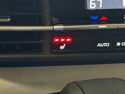 2025 Toyota Sienna XLE 8 Passenger