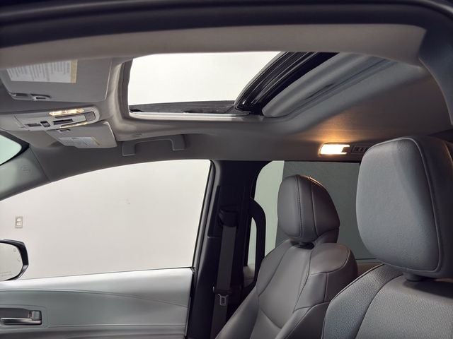 2025 Toyota Sienna XLE 8 Passenger