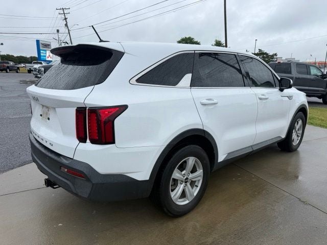 2022 Kia Sorento LX
