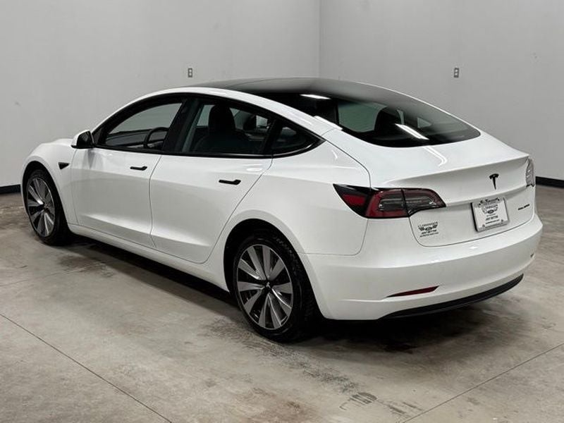 2023 Tesla Model 3 Base