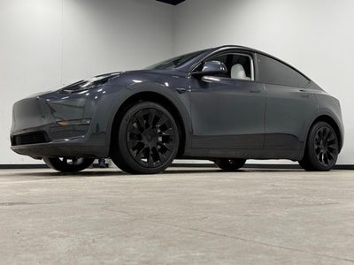 2024 Tesla Model Y Long Range