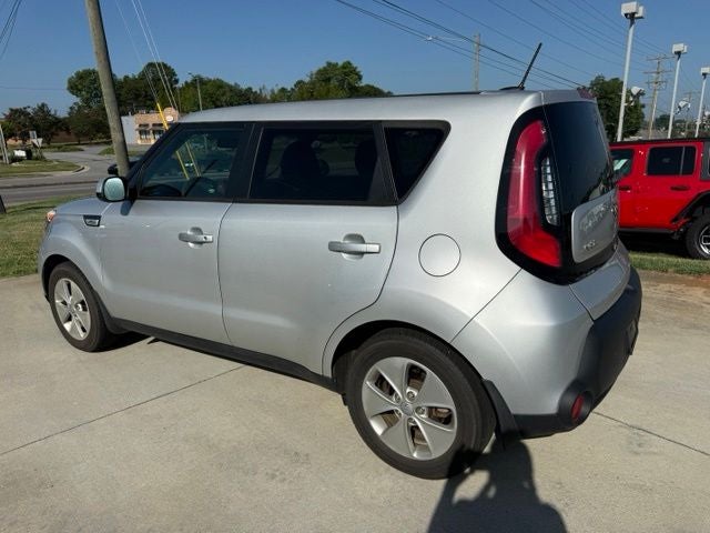2016 Kia Soul Base