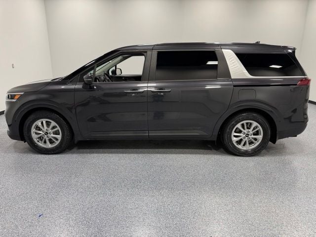 2022 Kia Carnival LXS
