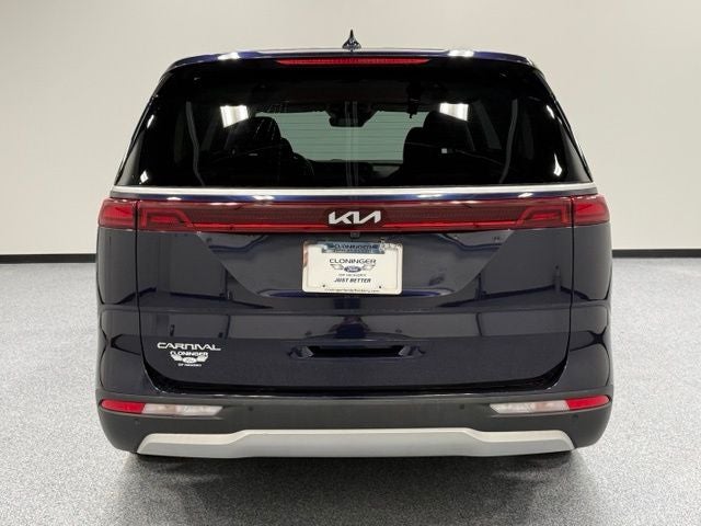 2023 Kia Carnival LX