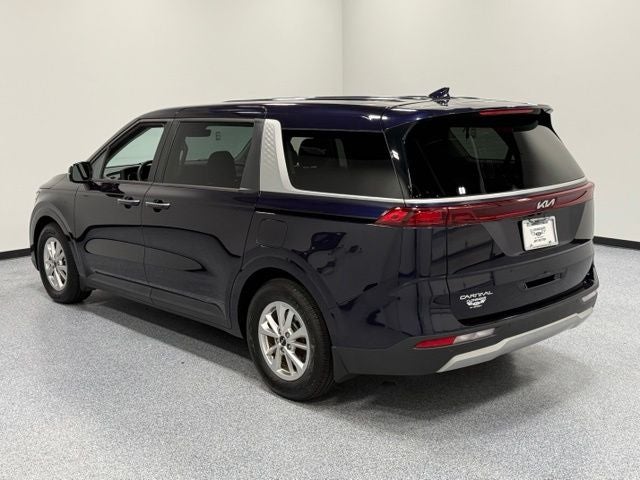 2023 Kia Carnival LX