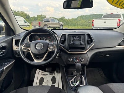 2017 Jeep Cherokee Sport