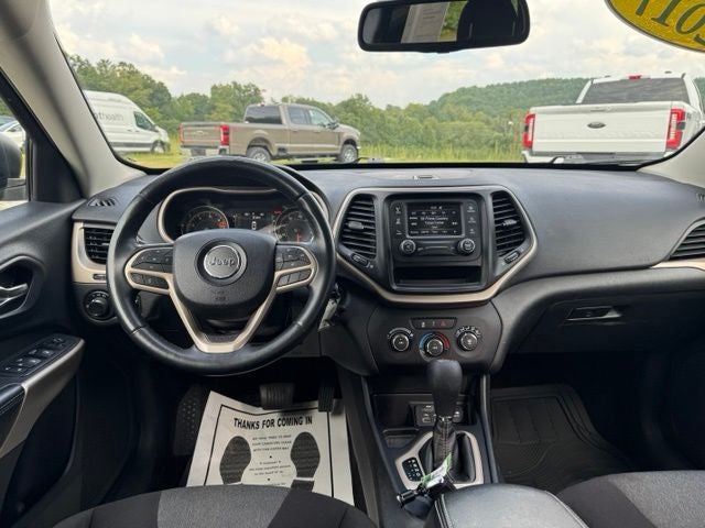 2017 Jeep Cherokee Sport