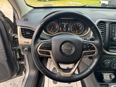 2017 Jeep Cherokee Sport