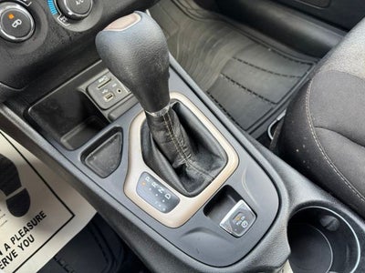 2017 Jeep Cherokee Sport