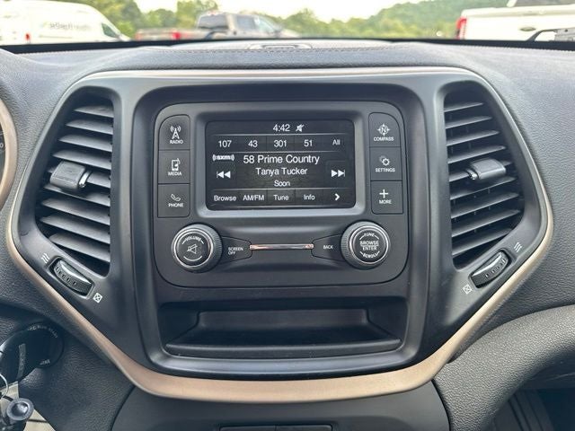 2017 Jeep Cherokee Sport