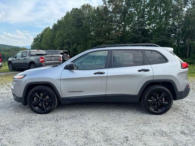 2017 Jeep Cherokee Sport