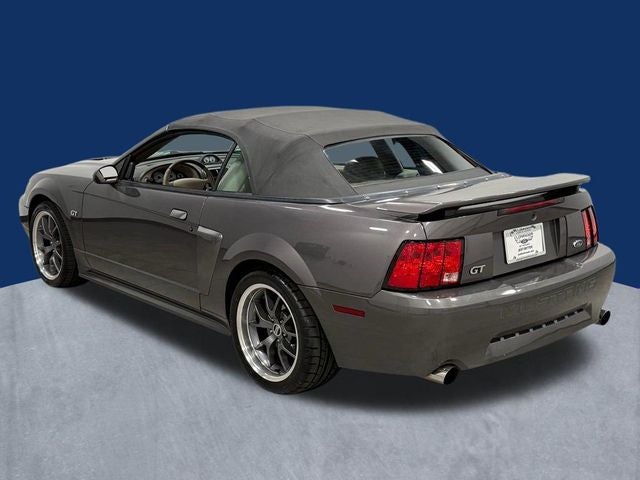 2003 Ford Mustang GT Deluxe