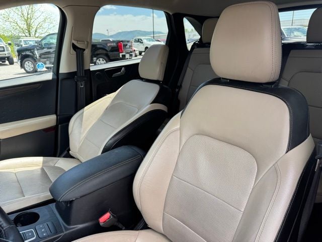 2020 Ford Escape Hybrid Titanium