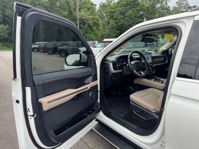2022 Ford Expedition Max XLT