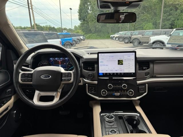 2022 Ford Expedition Max XLT