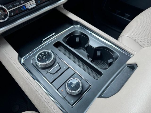 2022 Ford Expedition Max XLT