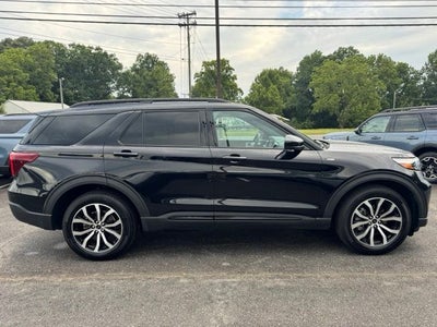 2023 Ford Explorer ST-Line