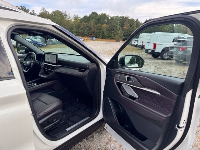 2025 Ford Explorer Platinum