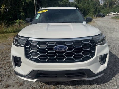 2025 Ford Explorer Platinum