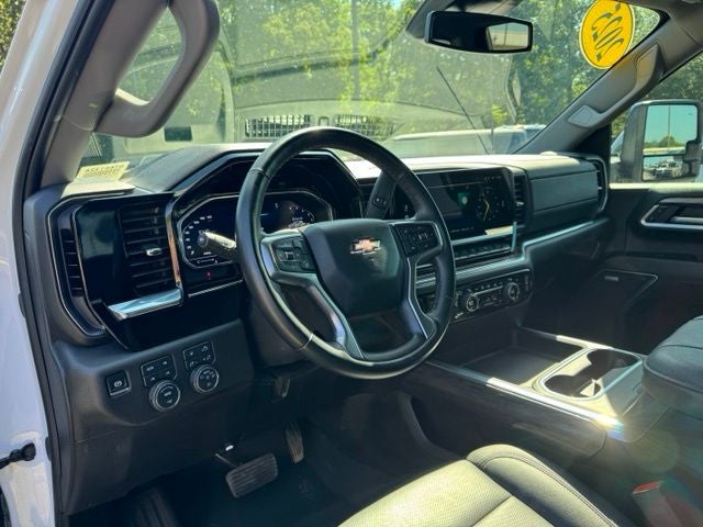 2025 Chevrolet Silverado 3500HD LTZ