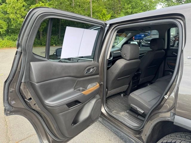 2020 GMC Acadia SLE