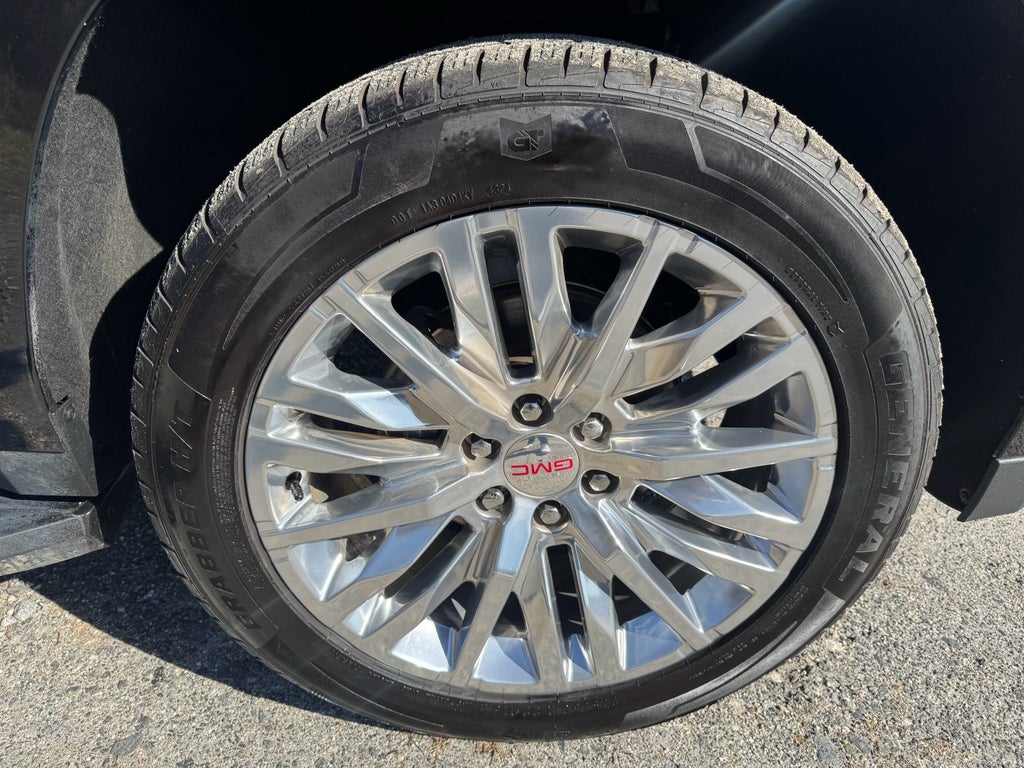 2023 GMC Yukon XL SLT