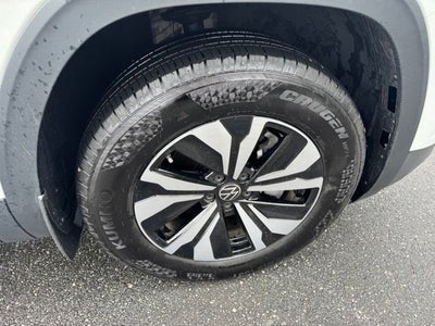 2025 Volkswagen Atlas Cross Sport 2.0T SE