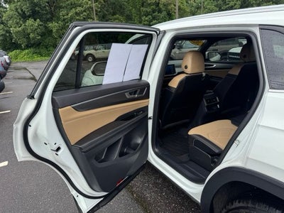 2025 Volkswagen Atlas Cross Sport 2.0T SE