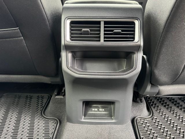 2025 Volkswagen Atlas Cross Sport 2.0T SE