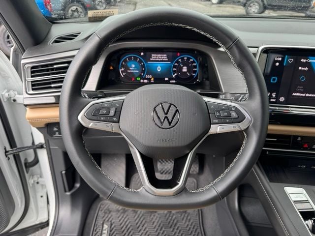 2025 Volkswagen Atlas Cross Sport 2.0T SE