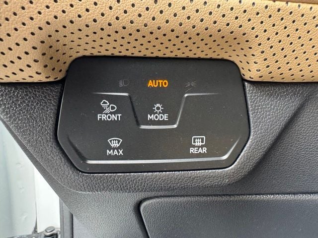2025 Volkswagen Atlas Cross Sport 2.0T SE