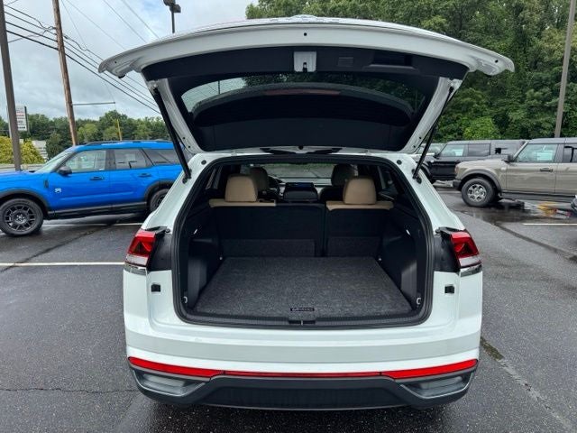 2025 Volkswagen Atlas Cross Sport 2.0T SE
