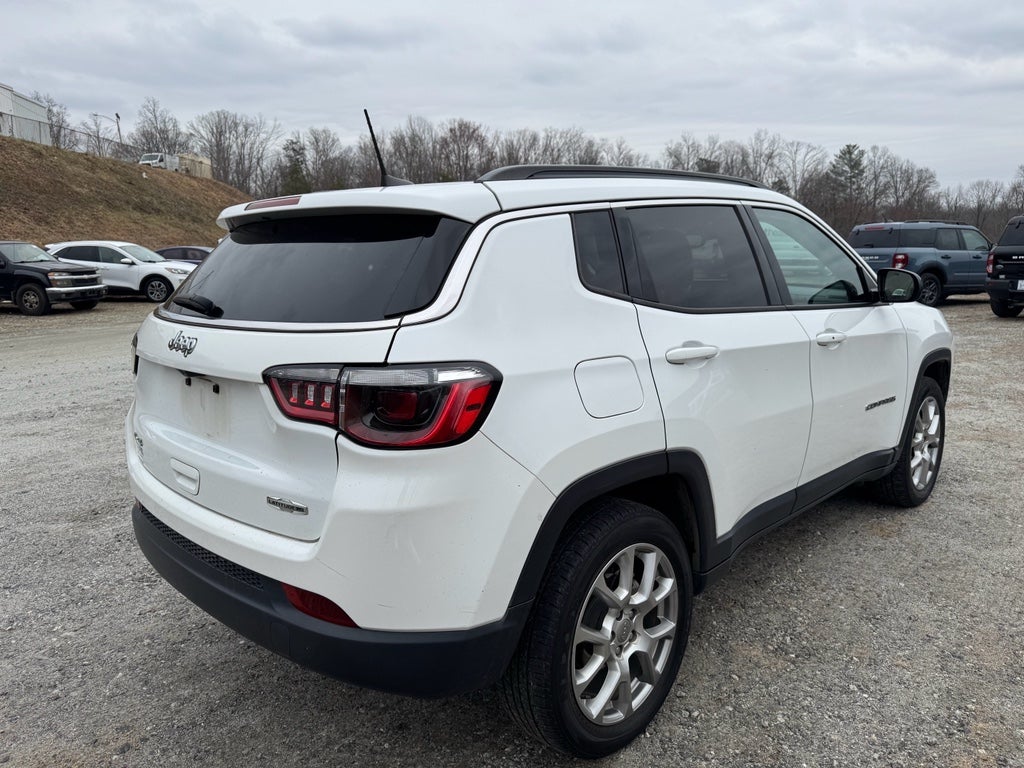 2022 Jeep Compass Latitude Lux